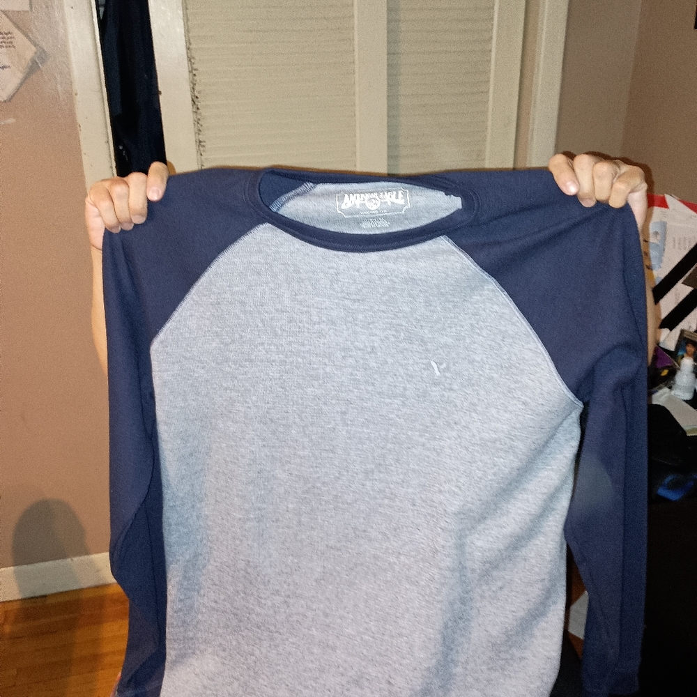 American eagle long sleeve